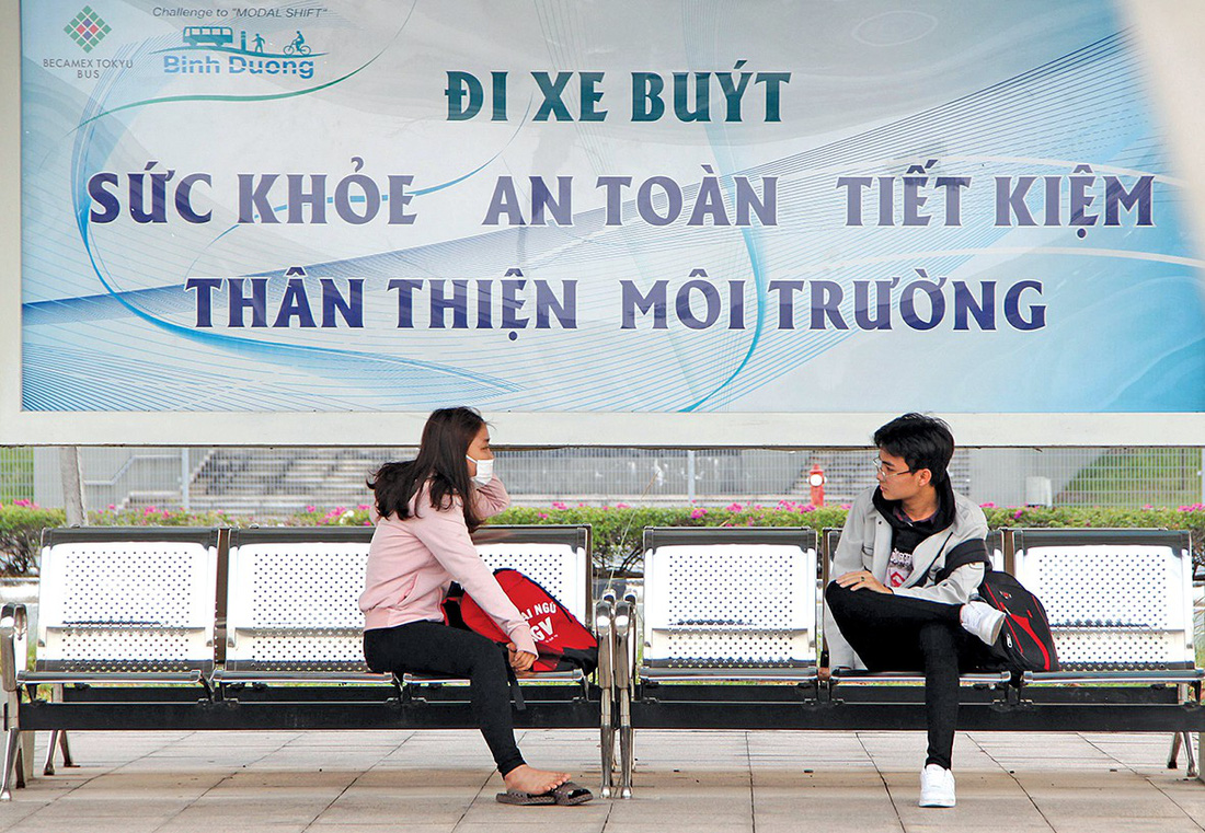 "Buýt[-]xanh"[-]lăn[-]bánh[-]nhanh[-]kiểu[-]Nhật